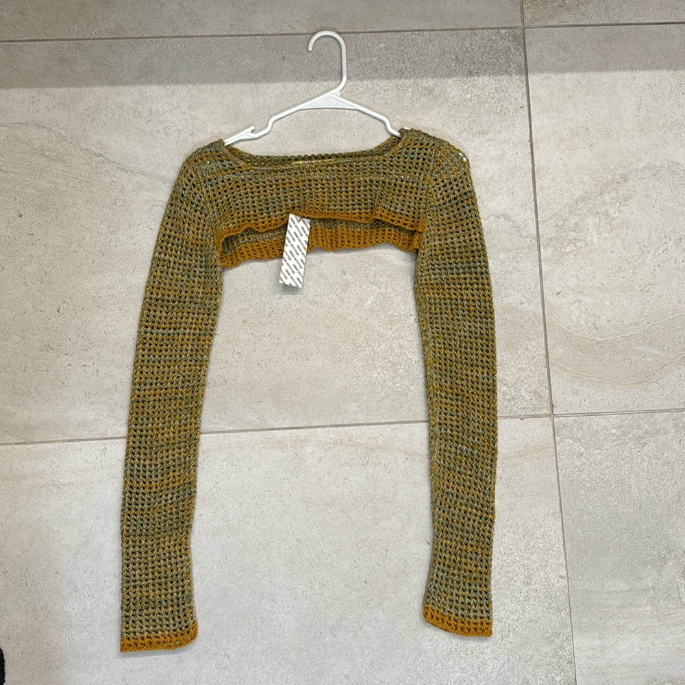 NWT - Urban Outfitters - Green Shrug in Size Large